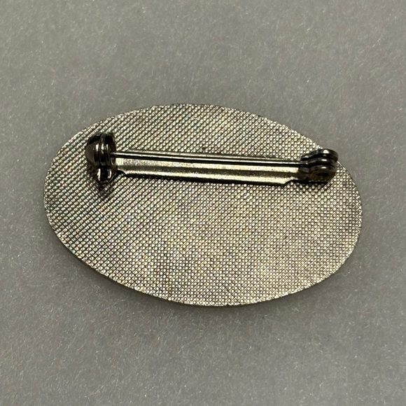 Vintage Art Deco Revival Enamel Pin - Picture 2 of 3